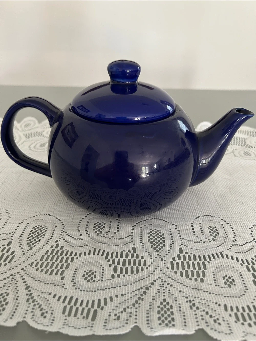 Vintage Blue Ceramic Teapot with Lid no call outs